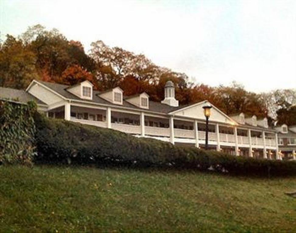 Hotel On The Hudson